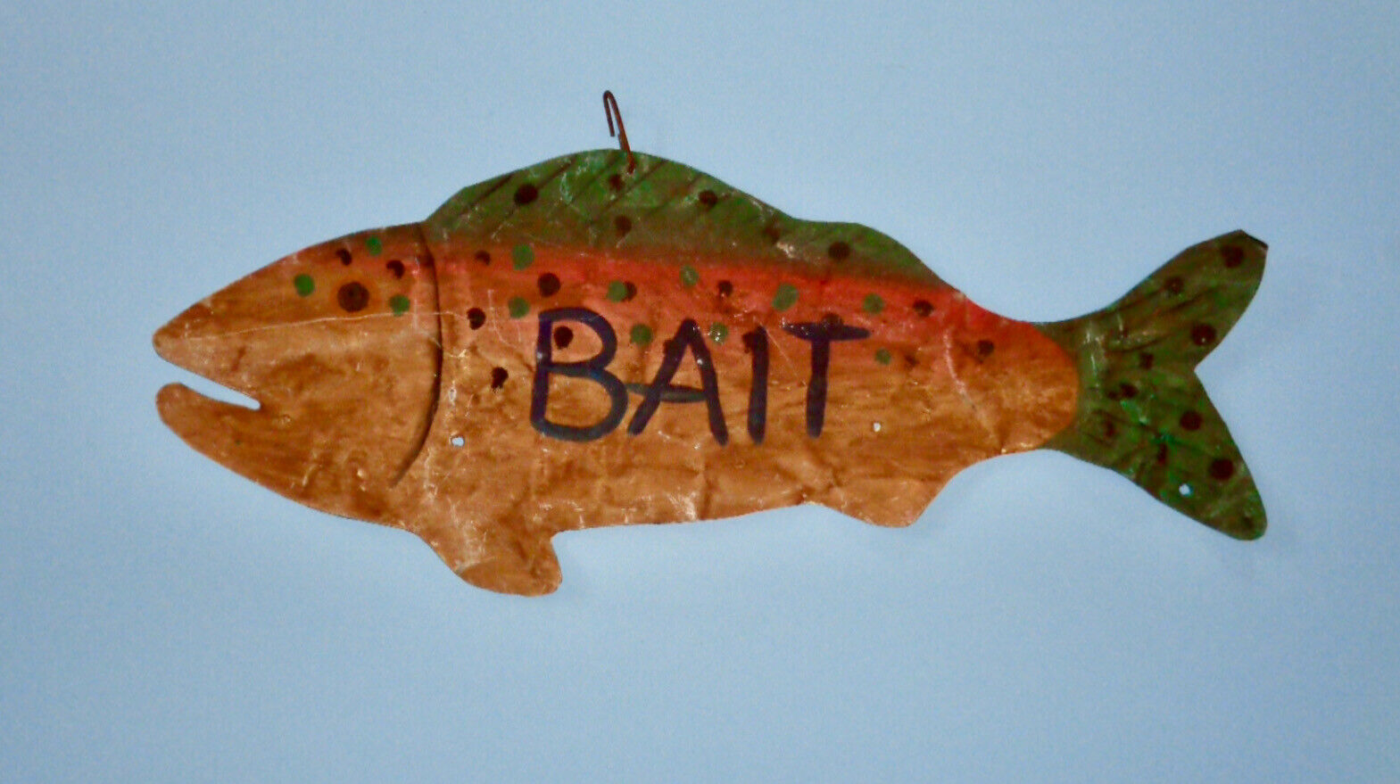 VINTAGE PRIMITIVE TIN FOLK ART BAIT FISH WALL HANGING SIGN RUSTIC BIG FISH AAFA 