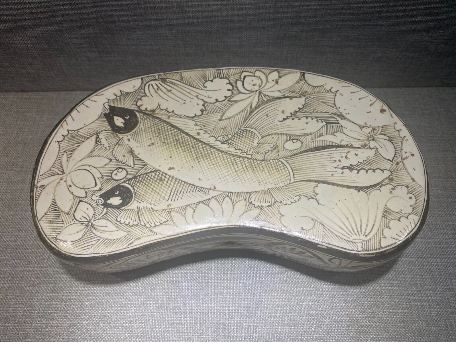 Free shipping Rare Chinese CiZHou kiln porcelain white glaze two fish Pillow