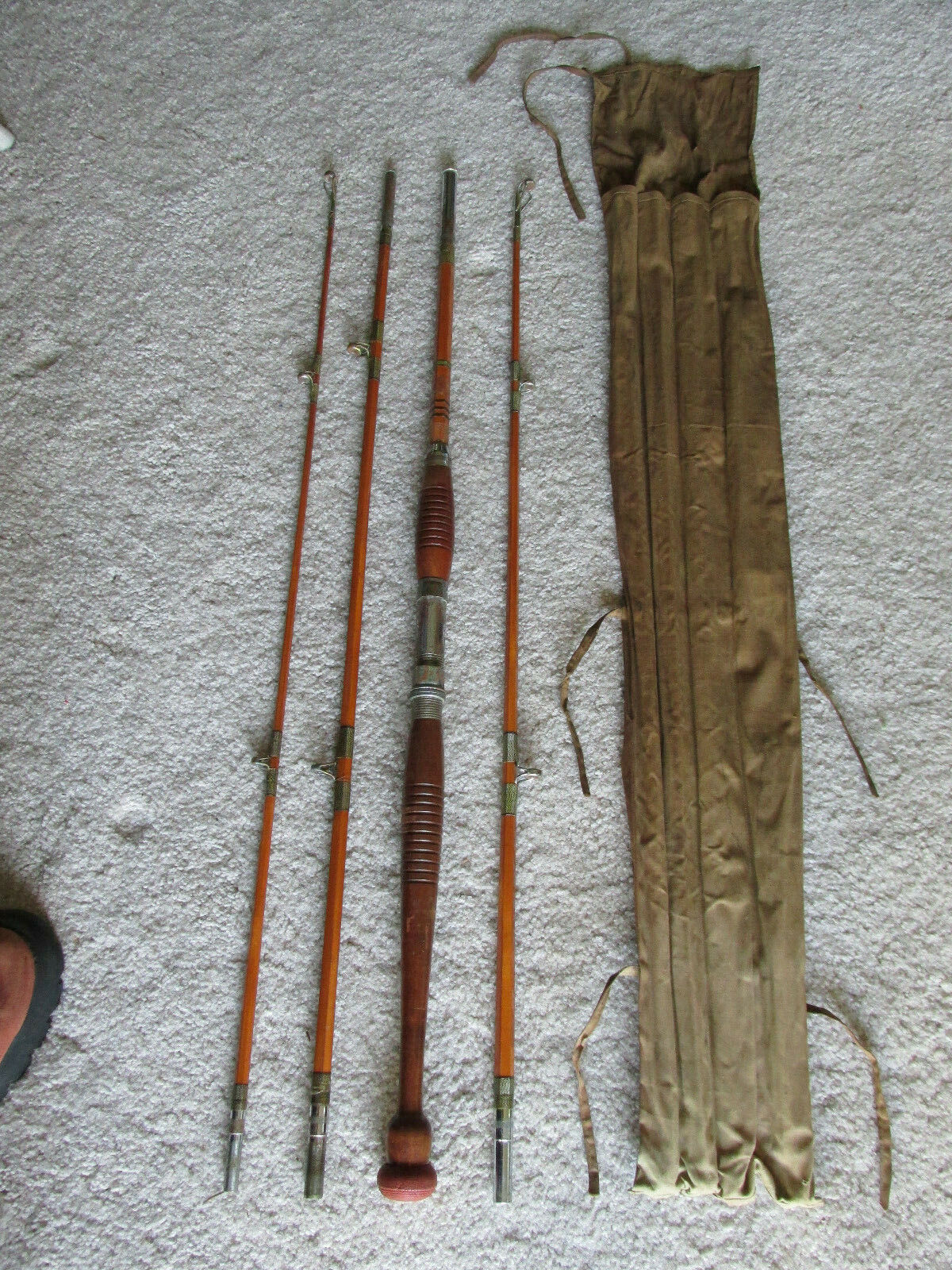 Old 4 Piece Stamped Sukura Bamboo Fishing Rod Wood Handle Rubber Cap Reel Case