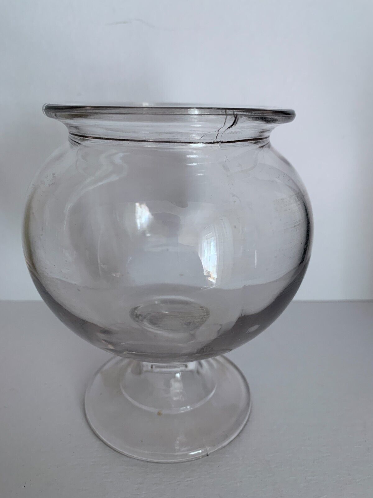 Apothecary Pharmacy Glass Jar Fish/Leech Bowl 5.5 ” Tall Vintage EUC