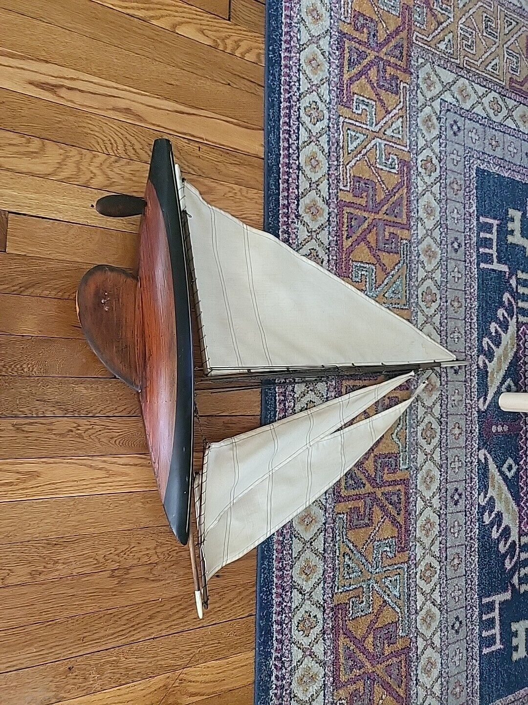 3 Sail Model Boat: with boom, jib, and complete rope system. *GREAT CONDITION*