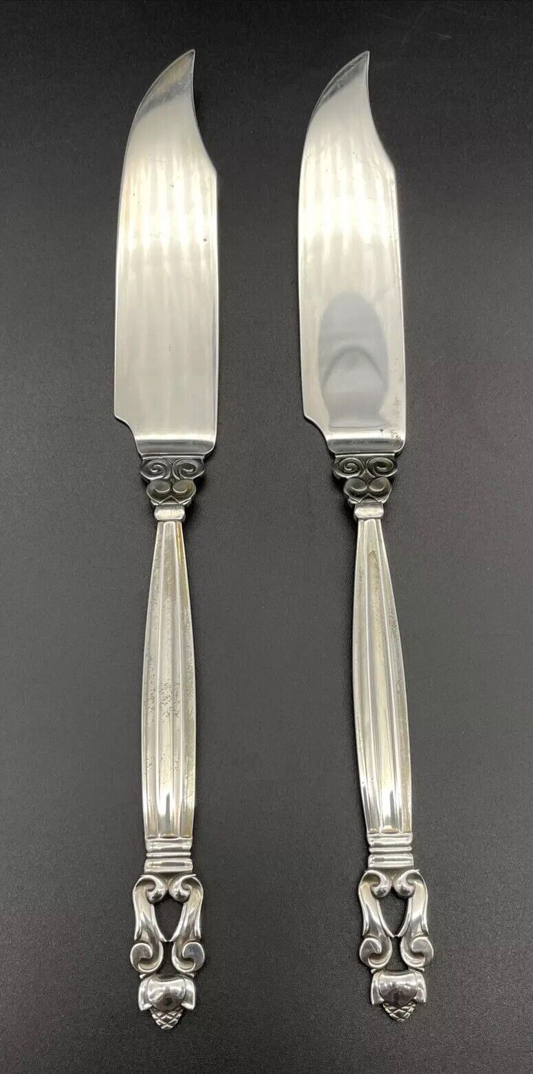 Pair Of Georg Jensen Acorn Sterling Silver Fish Knifes Great Cond No Monogram