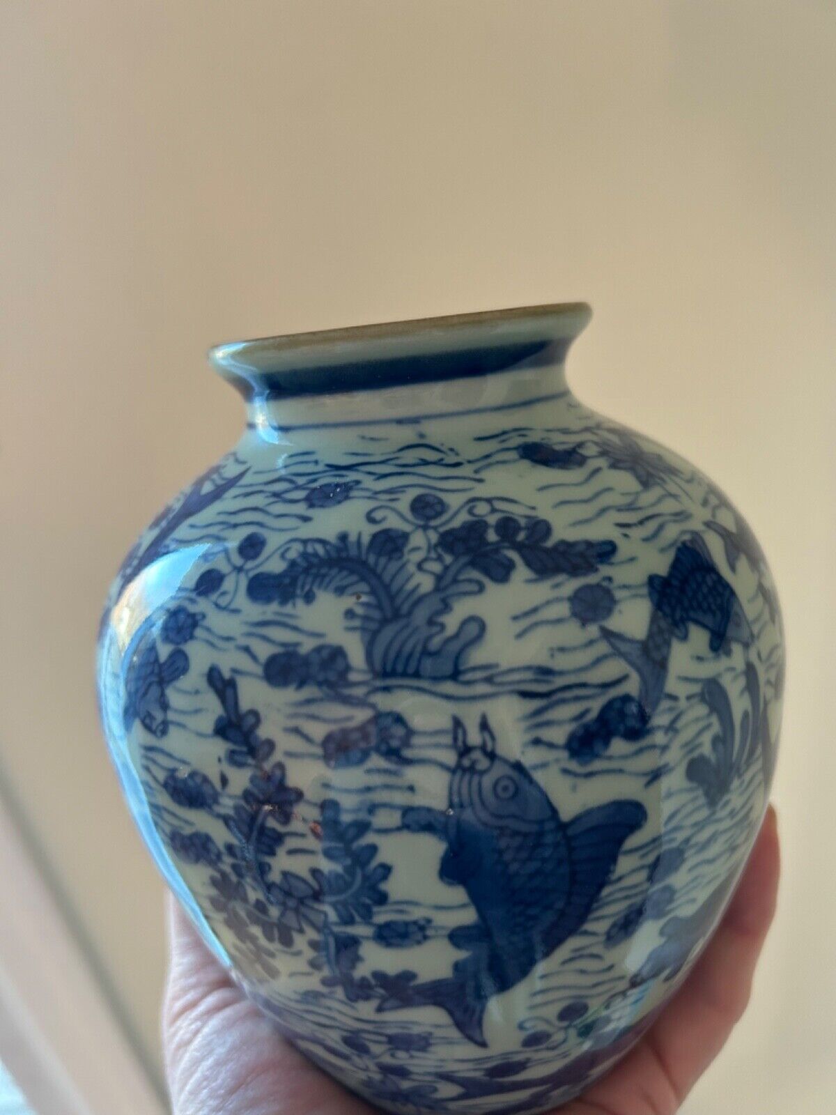 Chinoiserie Chinese Blue And White Fish Koi Carp Vase 9.25” Tall 3.75” Opening