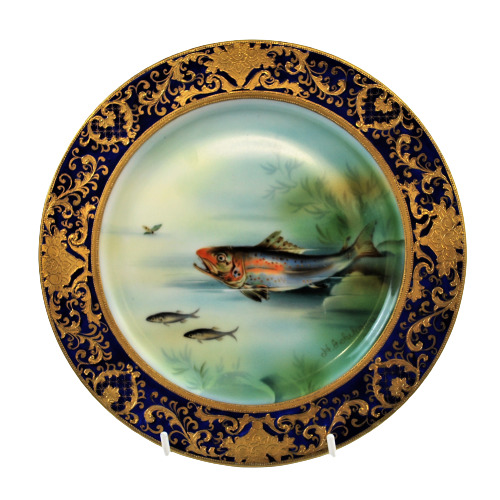 Meito China Cabinet Plate Japan Handpainted With Fish Heavily Gilded Border