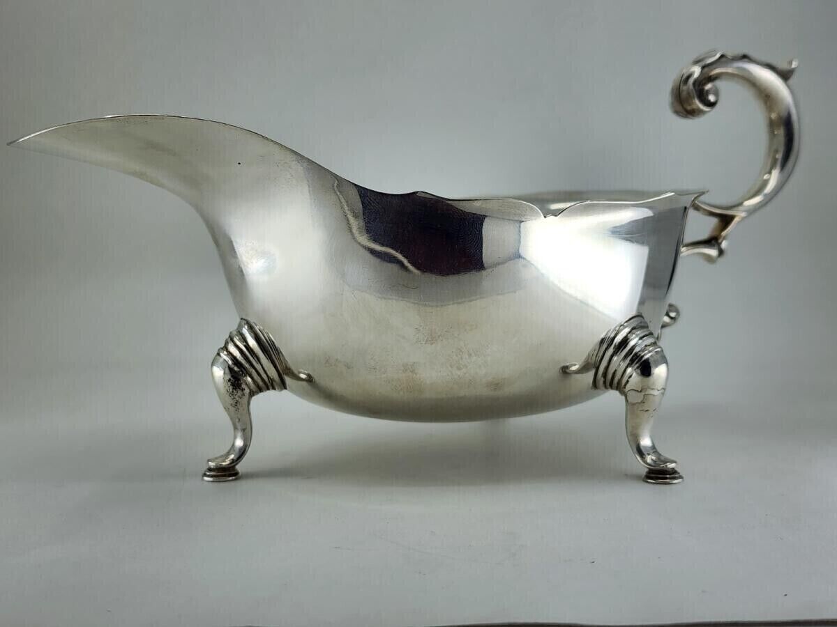 Sterling Silver Stieff- Williamsburg Reproduction Gravy / Sauce Boat