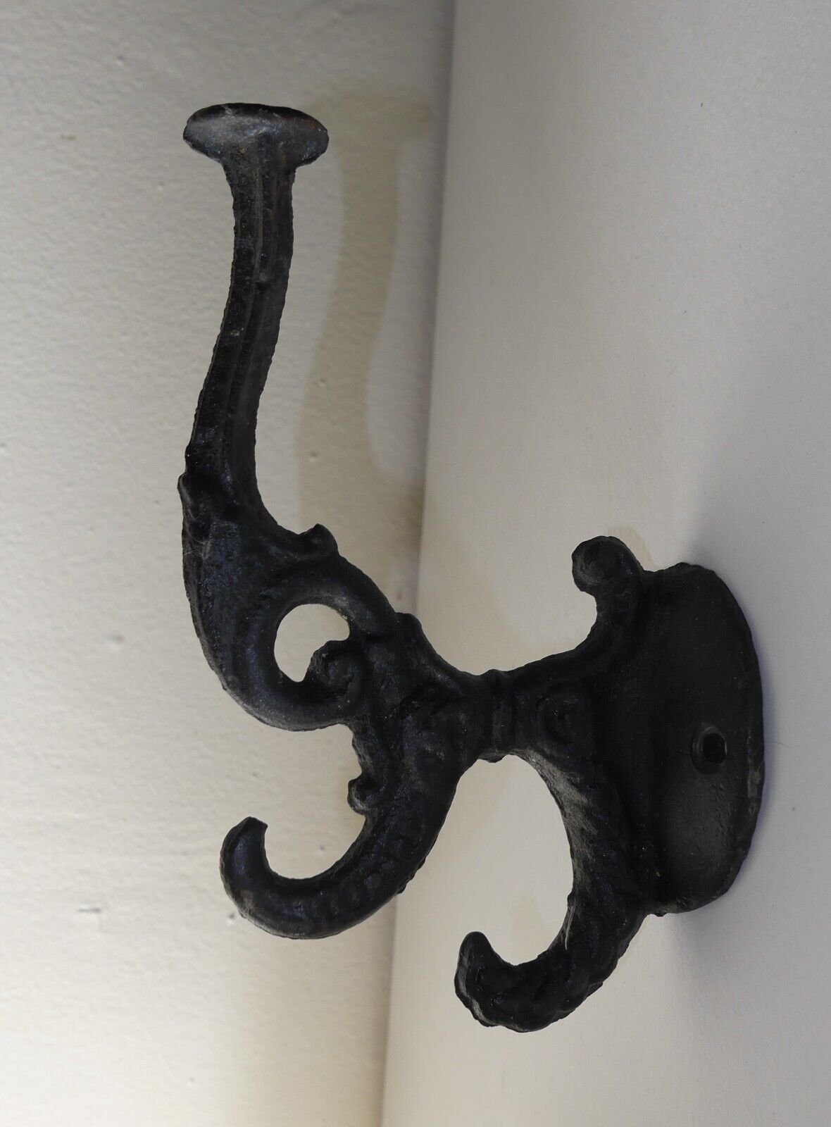 Vintage cast iron hat and coat hook