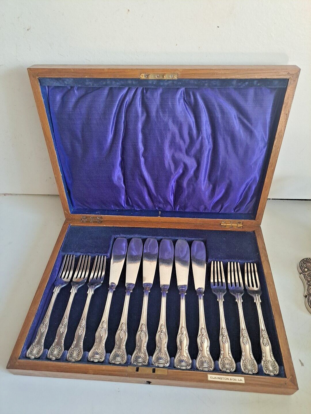 Vintage Elkington & Co Silver Plated Fish Knives And Forks Set In Wooden Case