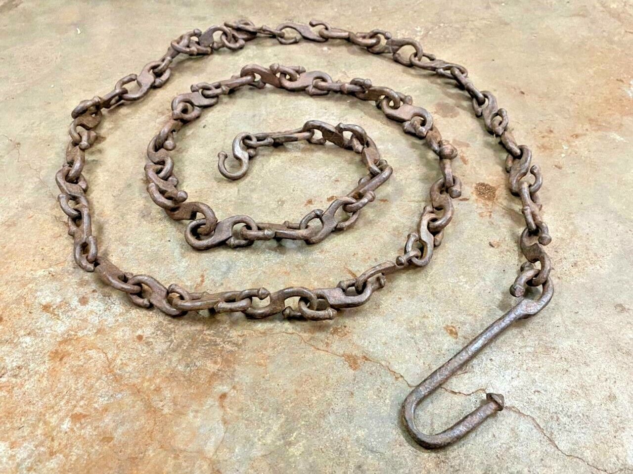 OLD ANTIQUE UNIQUE HAND FORGED 96\'\'RUSTIC IRON HEAVY CHAIN & HOOK, COLLECTIBLE