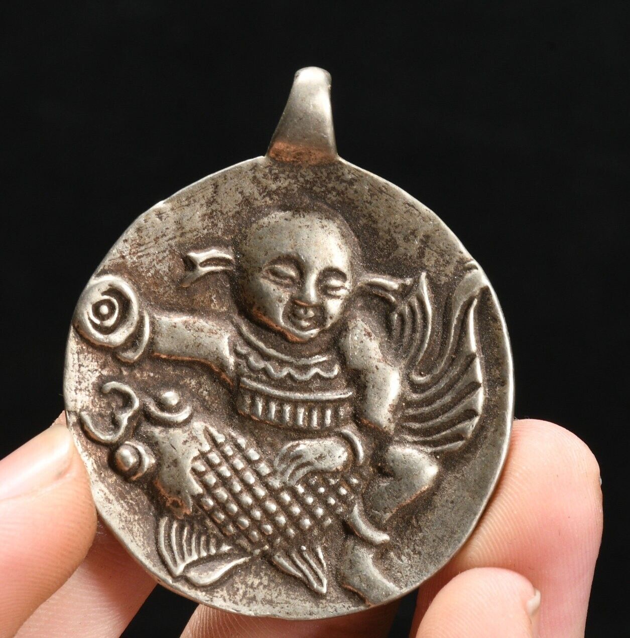 1.9\'\' China Old Silver Fengshui Children Fish Goldfish Fishs Amulet Pendant