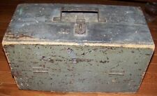ANTIQUE PRIMITIVE GREEN PAINTED TOOL FISHING TACKLE WOODEN BOX WOOD picture