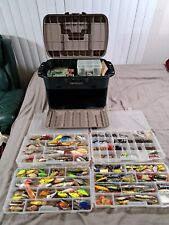 TACKLE BOX FULL OF VINTAGE FISHING LURES HEDDON BAGLEY SHAKESPEARE CREEK CHUB ET picture
