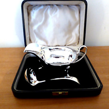 Boxed Sterling SILVER Scallop Edge SAUCE BOAT & LADLE. Viners, Sheff 1934 132g picture