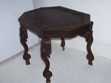Indian table. Petite table basse Inde picture