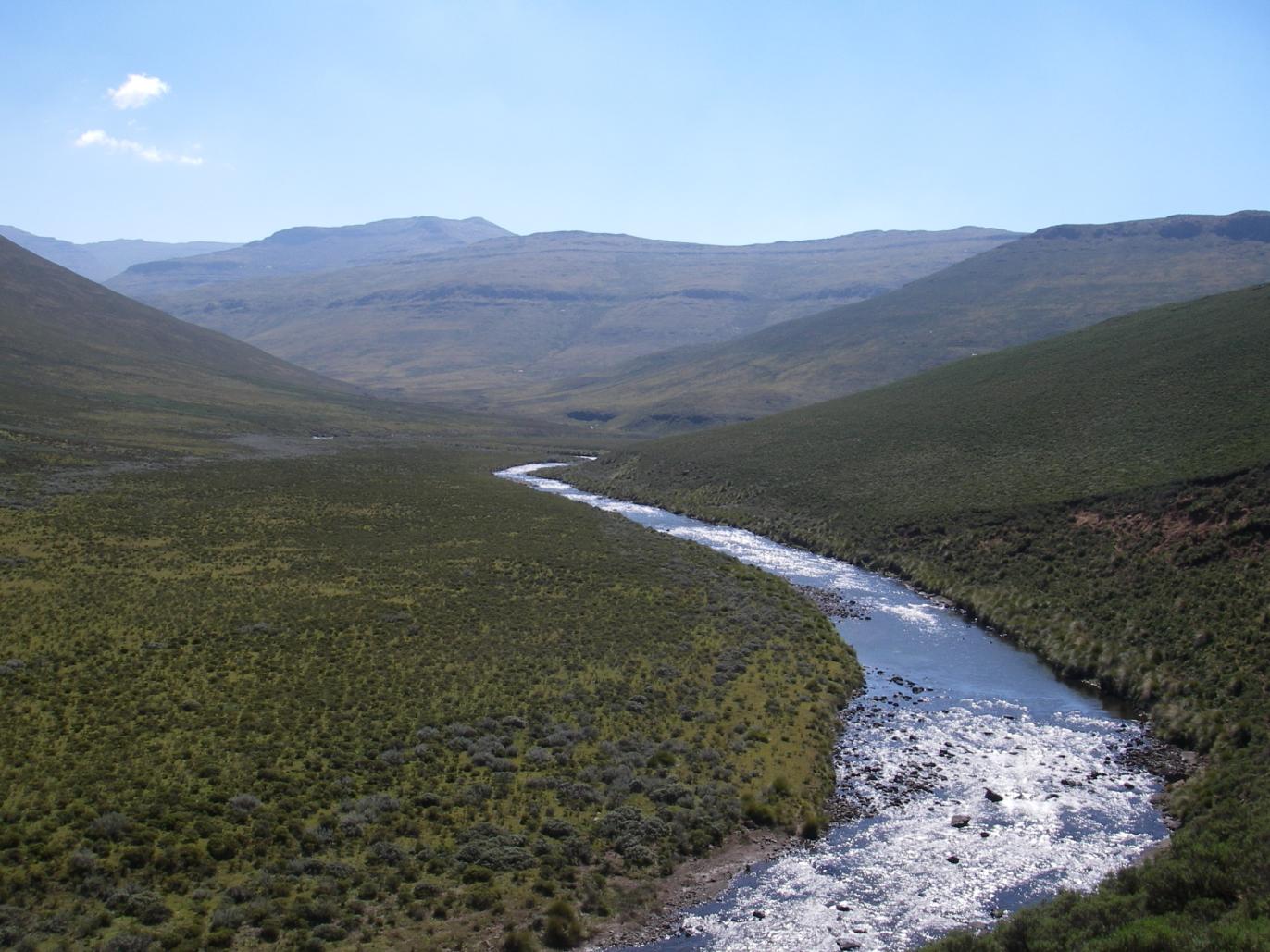 008   Lesotho flyfishing rainbow trout rex fey april 05