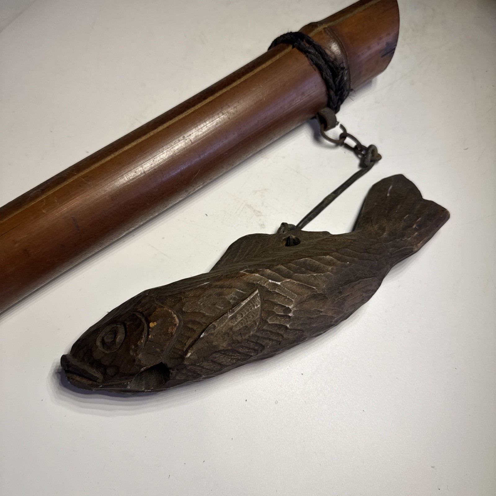 Vintage Japanese Jizaikagi Irori Hearth Hook Carved Wood Fish 8”, Bamboo 27\