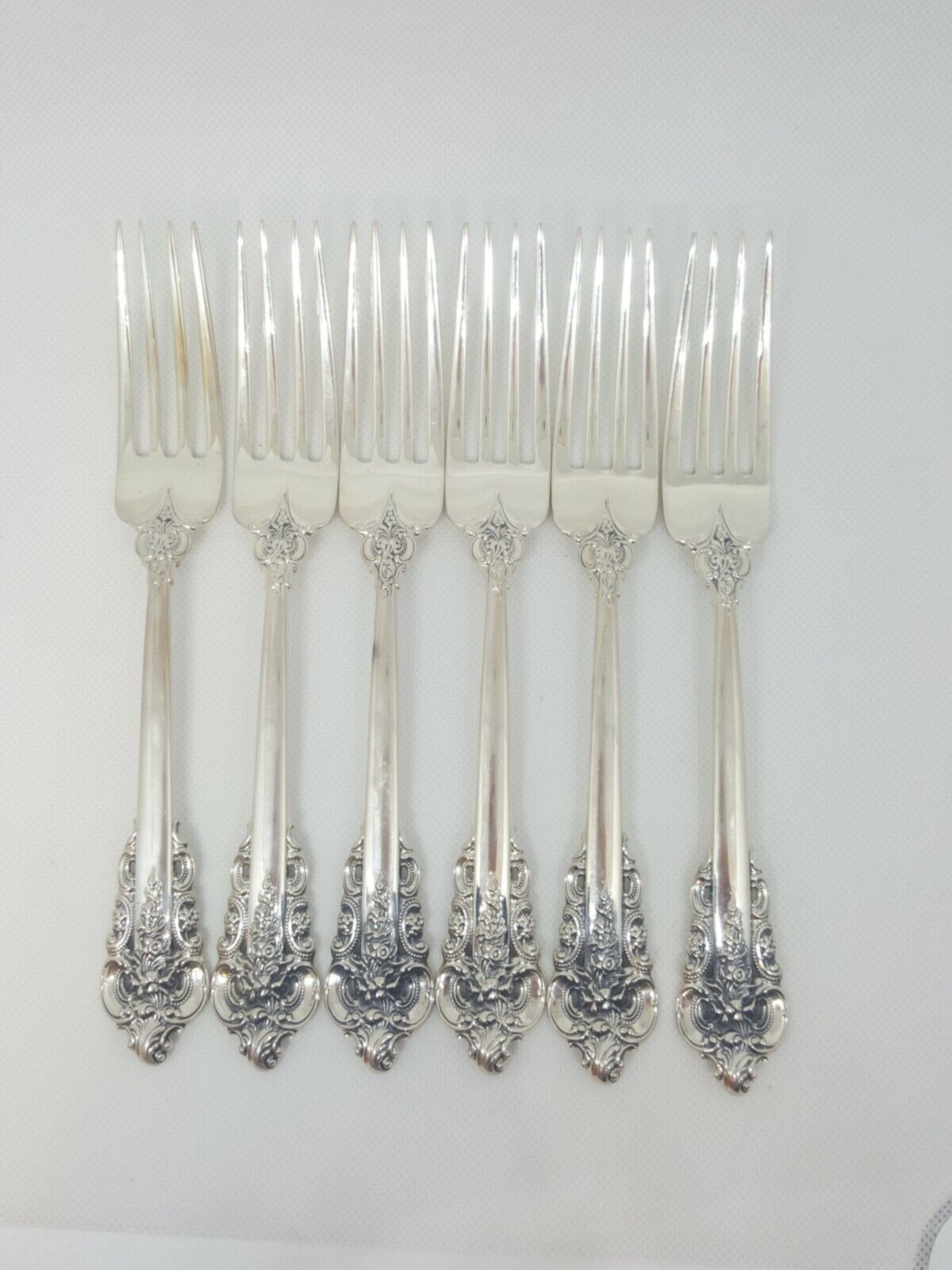 BEAUTIFUL SET of 6 Wallace Grande Baroque Sterling Silver 7.5\