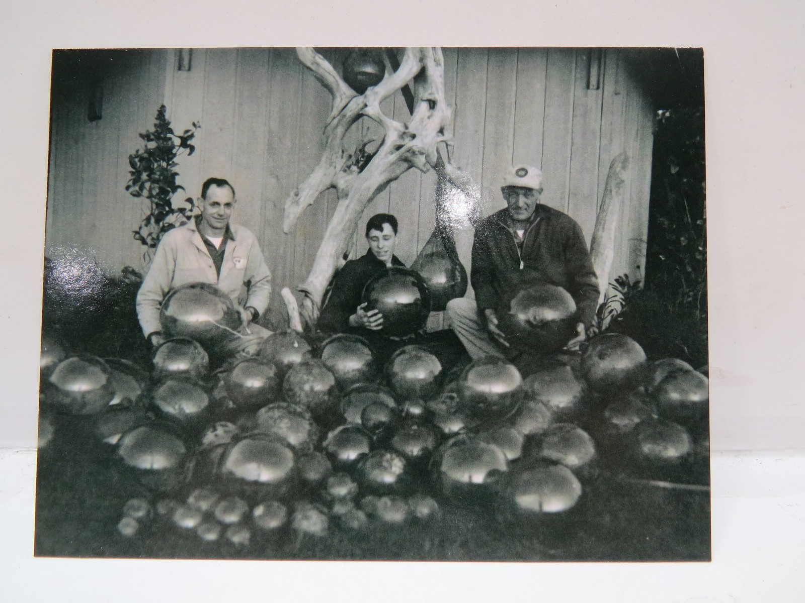 4+1/4 X 5+1/2 INCH GLASS FISHING FLOAT POST CARD BEACHCOMBING
