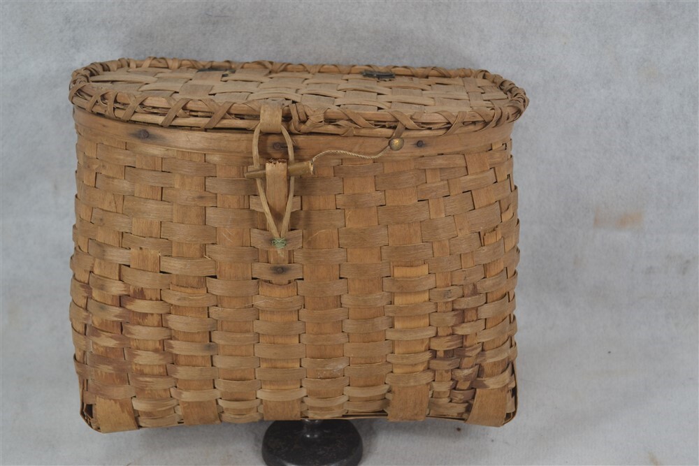 antique basket fishing creel  splint ash Native American Abenaki 19th c original